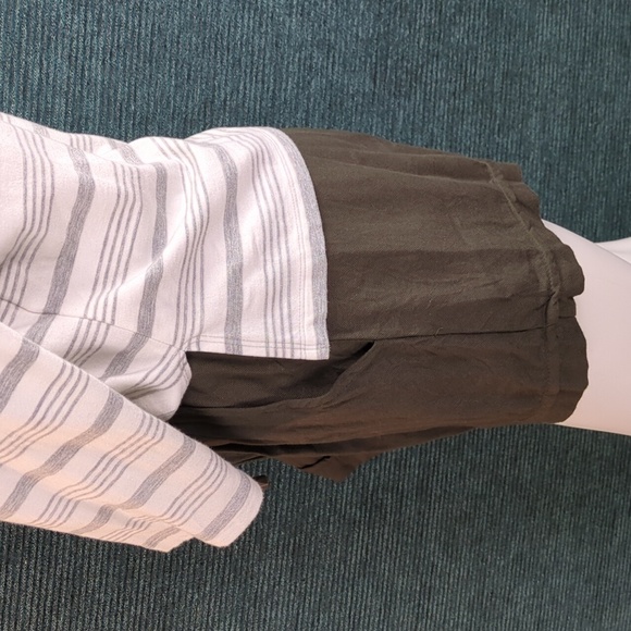 Anthropologie Elevenses Rayon Blend Romper - Picture 7 of 16